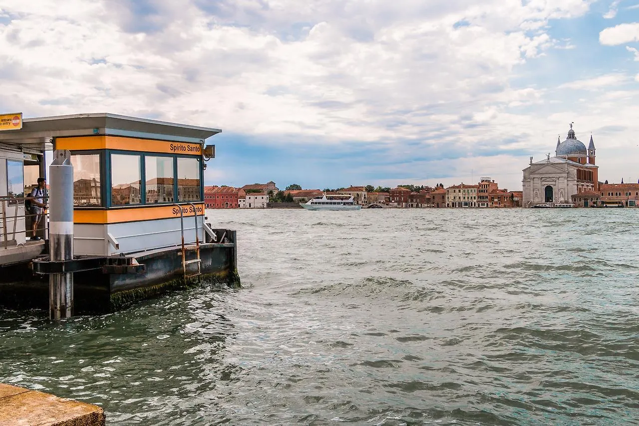 Venezia Spirito Santo Canal View Lägenhet Venedig